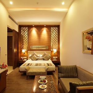 Deluxe Double or Twin Room Private Garden